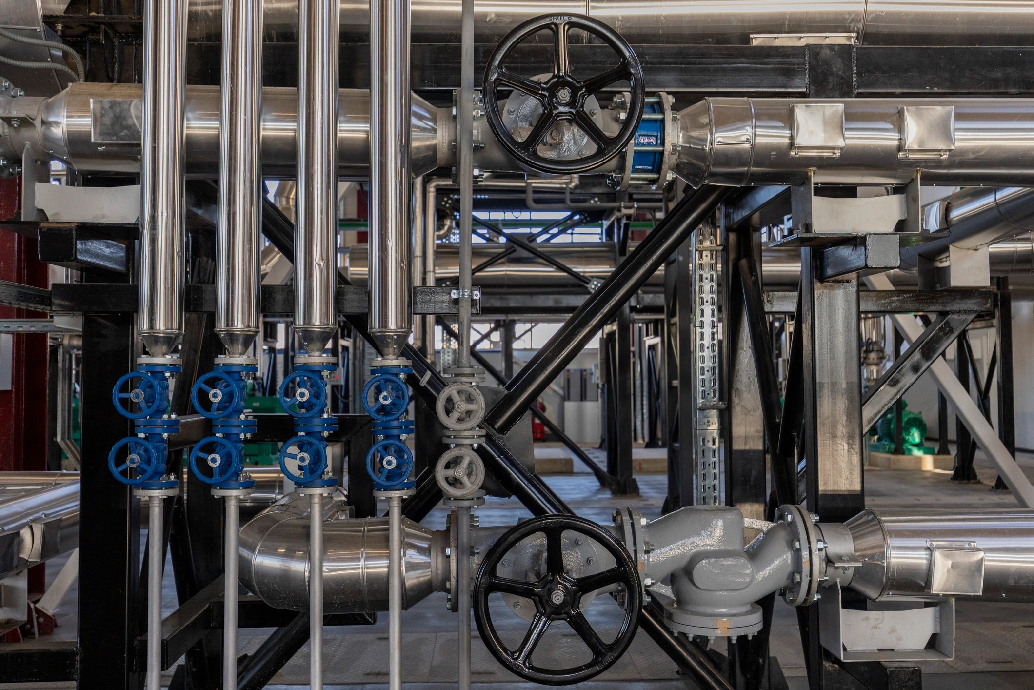 Industrial piping and valve system
